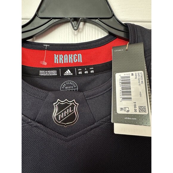Size 46 Adidas NHL Seattle Kraken Authentic Home Hockey Jersey Navy Blue GT5622 - Picture 3 of 3